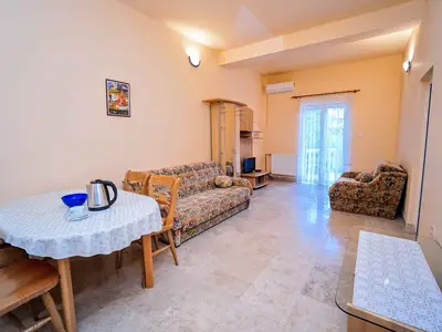 Ferienwohnung für 4 Personen (45 m²) in Zambratija 5/10
