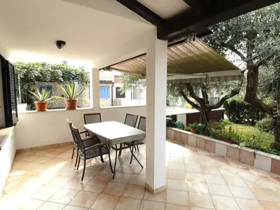 Ferienwohnung für 4 Personen (65 m²) in Zambratija 5/10