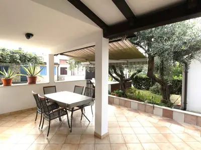 Ferienwohnung für 4 Personen (65 m²) in Zambratija 7/10
