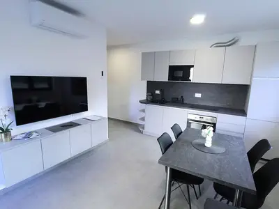 Ferienwohnung für 4 Personen (47 m²) in Zambratija 6/10