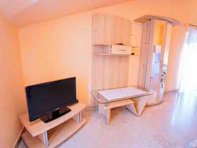 Ferienwohnung für 4 Personen (45 m²) in Zambratija 9/10
