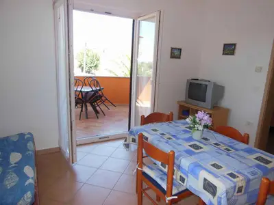 Ferienwohnung für 4 Personen (45 m²) in Zambratija 3/10