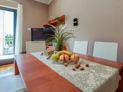 Ferienwohnung für 5 Personen (94 m²) in Zambratija 9/10
