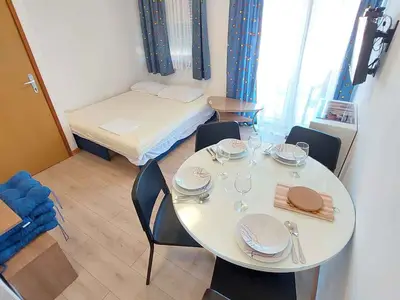 Ferienwohnung für 4 Personen (42 m²) in Zambratija 7/10