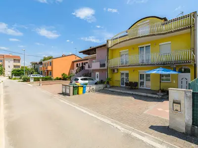 Ferienwohnung für 4 Personen (42 m²) in Zambratija 5/10