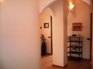 23044737-Ferienwohnung-8-Zambrone-300x225-0