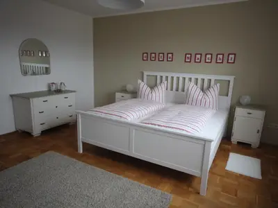 großes Schlafzimmer