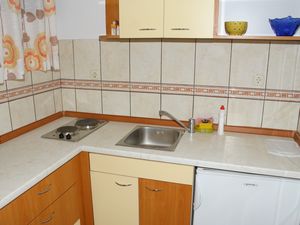 19059964-Ferienwohnung-4-Zaostrog-300x225-4