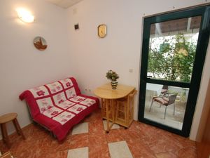 23926917-Ferienwohnung-3-Zaostrog-300x225-1