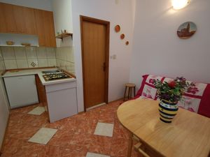 23926917-Ferienwohnung-3-Zaostrog-300x225-2