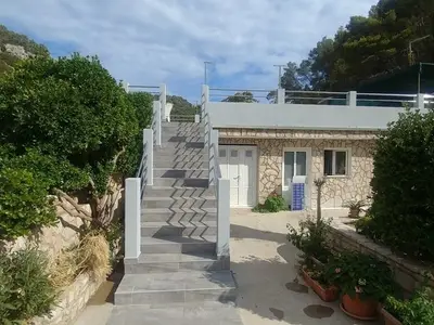 Ferienwohnung für 9 Personen in Zastražišće 3/10