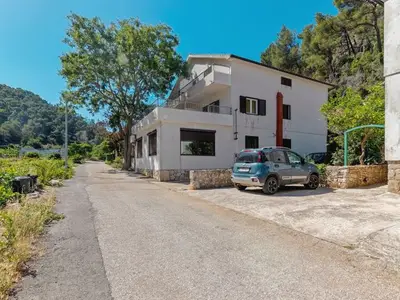 Ferienwohnung für 2 Personen in Zastražišće 6/10