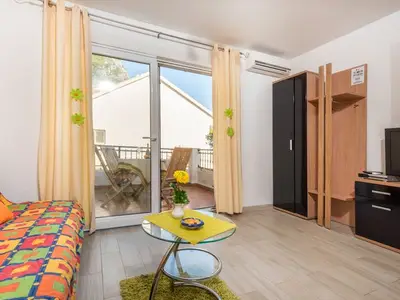 Ferienwohnung für 5 Personen in Zastražišće 9/10