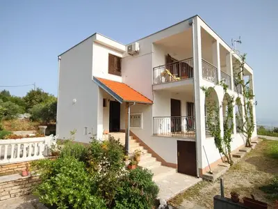 Ferienwohnung für 3 Personen in Zastražišće 3/10