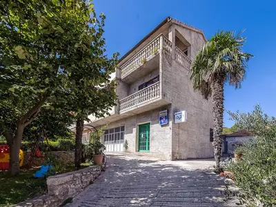 Ferienwohnung für 10 Personen in Zaton (Šibenik) 1/10