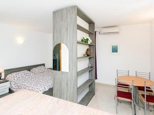 24057327-Ferienwohnung-2-Zaton Veliki-300x225-1