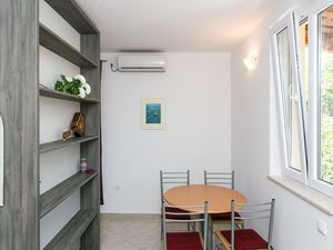 24057327-Ferienwohnung-2-Zaton Veliki-300x225-2