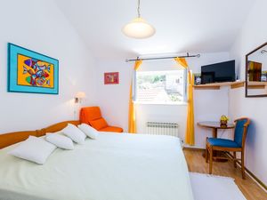 24058197-Ferienwohnung-2-Zaton Veliki-300x225-5