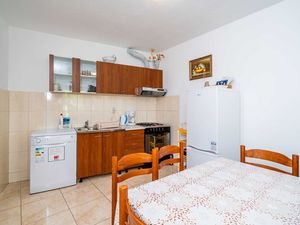 24058876-Ferienwohnung-2-Zaton Veliki-300x225-5