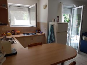 23917098-Ferienwohnung-4-Zaton (Zadar)-300x225-5