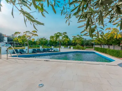pool