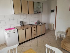 18953607-Ferienwohnung-5-Zavala-300x225-2