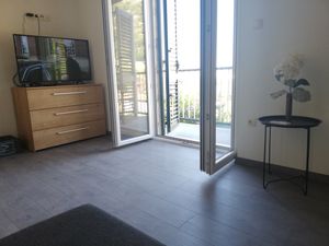 22634287-Ferienwohnung-4-Zavala-300x225-1