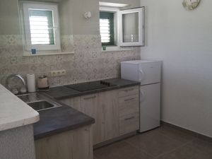 22634287-Ferienwohnung-4-Zavala-300x225-4