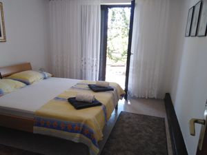 23930456-Ferienwohnung-5-Zavala-300x225-5