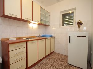 23930522-Ferienwohnung-5-Zavala-300x225-5