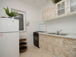 23930524-Ferienwohnung-5-Zavala-300x225-3