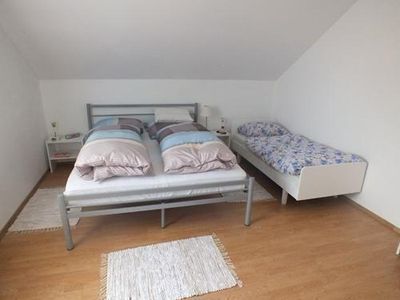 Schlafzimmer 2