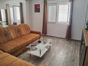 23375241-Ferienwohnung-6-Zavalatica-300x225-1