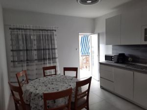 23931930-Ferienwohnung-6-Zavalatica-300x225-4