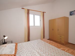 23925856-Ferienwohnung-6-Zavalatica-300x225-1