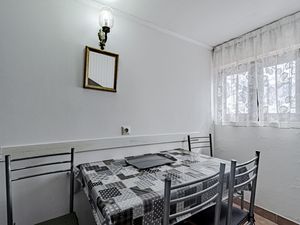 23925783-Ferienwohnung-5-Zavalatica-300x225-4