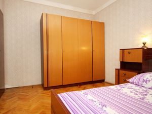 23927782-Ferienwohnung-4-Zavalatica-300x225-5