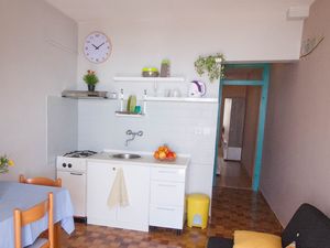 23925854-Ferienwohnung-3-Zavalatica-300x225-2