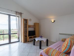 23732411-Ferienwohnung-4-Zbandaj-300x225-2