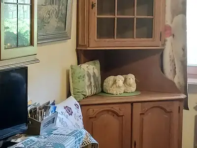 Photo, INSIDE, OUTSIDE