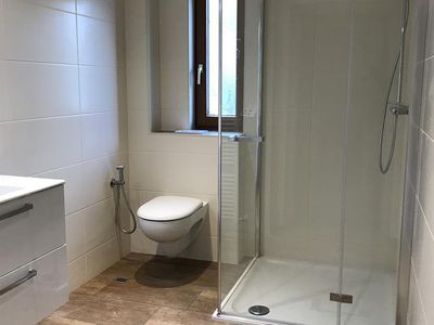 Appartement Dalarna bathroom with shower and WC