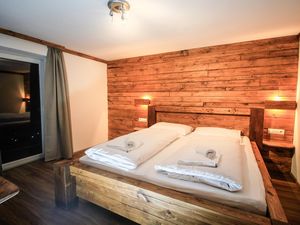 19397185-Ferienwohnung-6-Zell am See-300x225-1