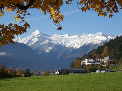 9122-hotel-herbst-panorama-amiamo-kinderhotel-2016