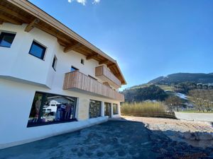 23536814-Ferienwohnung-4-Zell am See-300x225-0