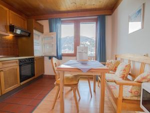 23543287-Ferienwohnung-4-Zell am See-300x225-1