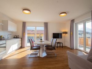 23543281-Ferienwohnung-3-Zell am See-300x225-4