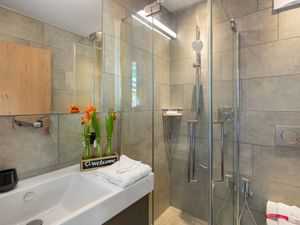 23858588-Ferienwohnung-8-Zell am See-300x225-2