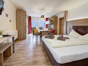 23967403-Ferienwohnung-4-Zell am See-300x225-1