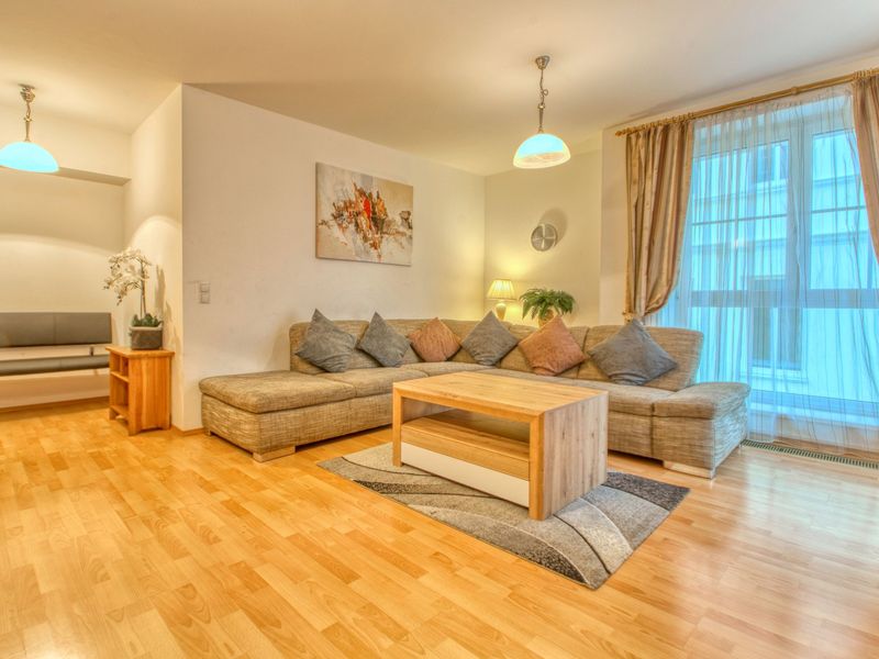 23885928-Ferienwohnung-7-Zell am See-800x600-1