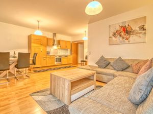 23885928-Ferienwohnung-7-Zell am See-300x225-2